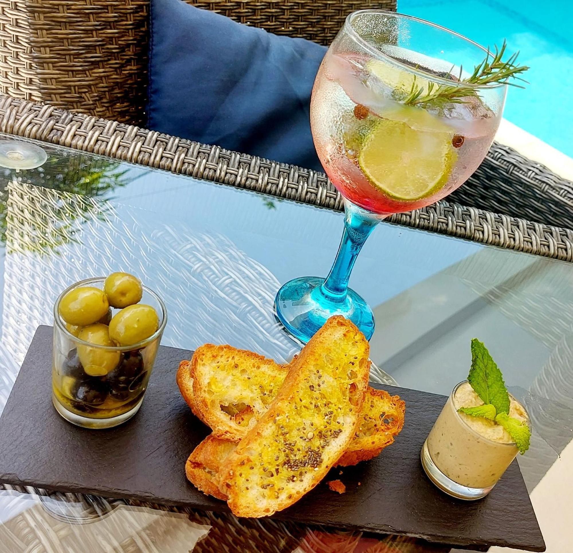 Blue Marlin Hotel Mindelo Exterior foto